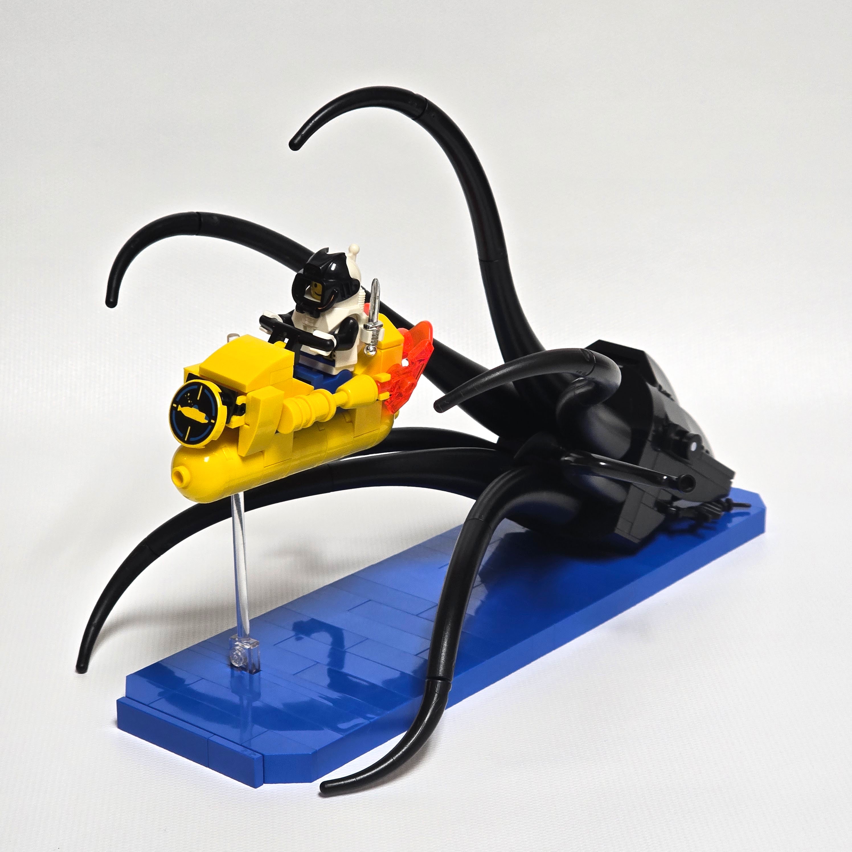 Lego aquazone squid and small submarine, created by Alex Lyman